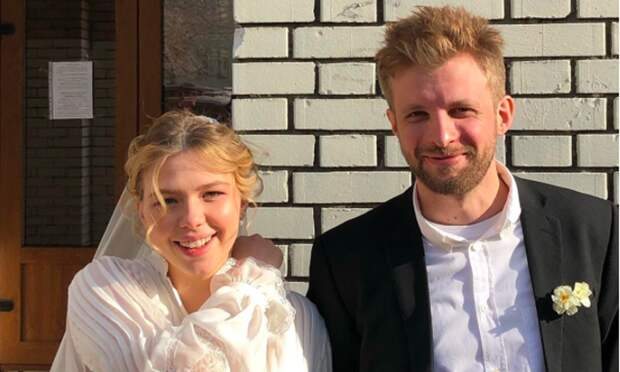 Актриса Таисия Вилкова вышла замуж