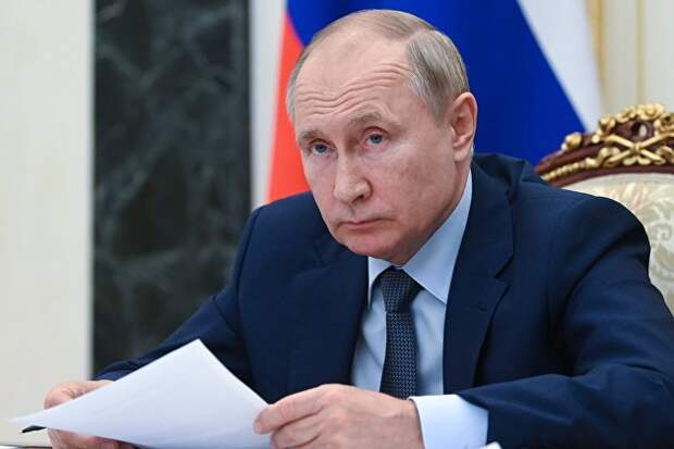 Путин отдал ряд поручений для стабилизации цен на продукты