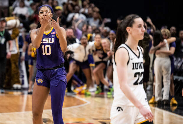 Angel Reese on the court