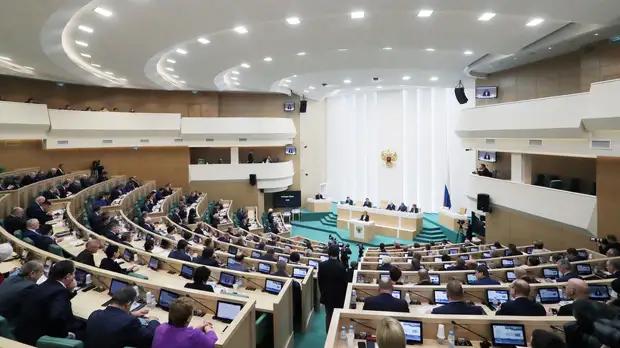 По делу о двух убийствах: что известно о задержании сенатора Арашукова на заседании Совета Федерации