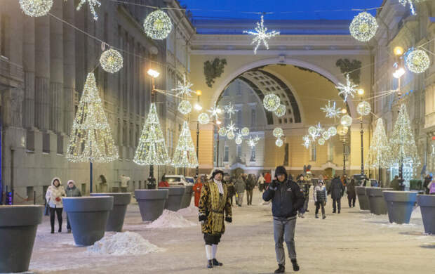 Циклон принесет в Петербург снег и гололедицу 27 декабря