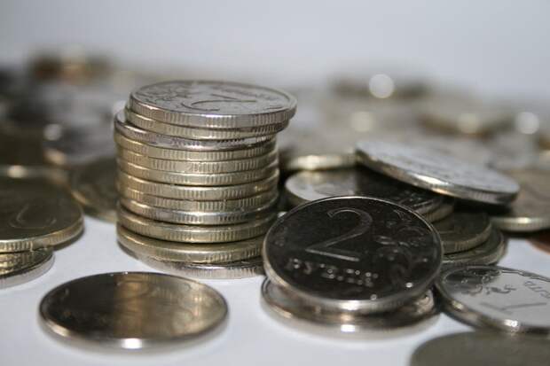 Власти ЛНР установили курс рубля к гривне при определении цен в размере 1,5 к 1