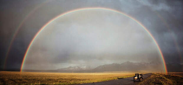 Самая красивая радуга, которую мы когда-либо видели, в Кыргызстане