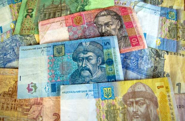 Экс-депутат Верховной рады призвал жителей Украины не платить налоги и бежать из страны