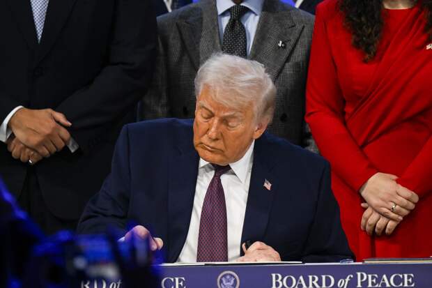 Трамп отменил встречу Уиткоффа и Кушнера с представителями Ирана