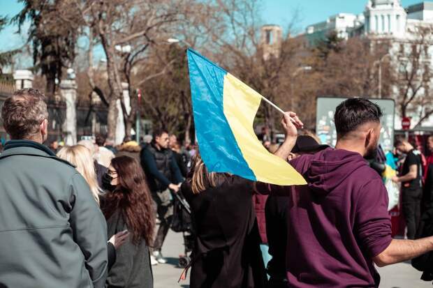 Кулеба: Призывники, уехавшие за границу, не получат услуги от Украины