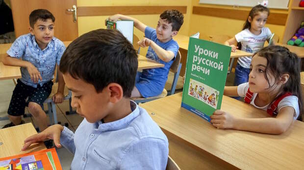 Первые итоги кампании по тестированию детей мигрантов на знание русского: 81% заявлений не приняли