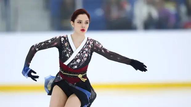 Тарасова рассказала о проблемах Медведевой с коньками