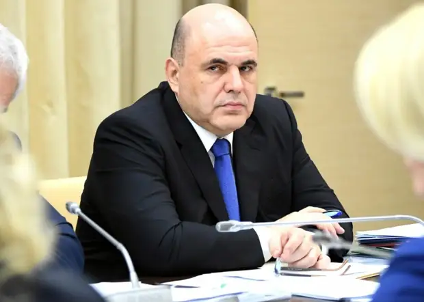 Мишустин: правительство окажет россиянам помощь в вопросах трудоустройства