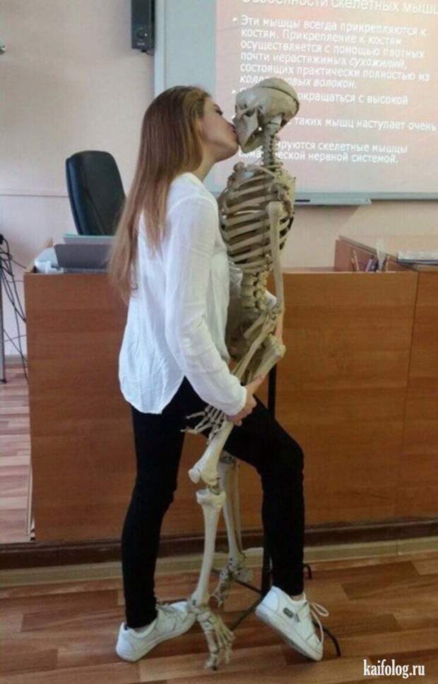 Смешные поцелуи (50 фото)