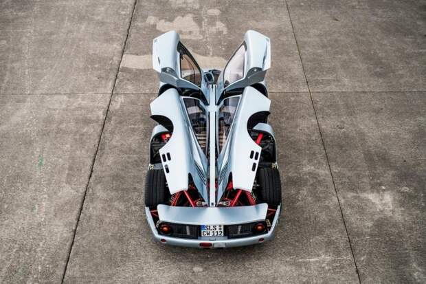 Isdera Commendatore — один из самых невероятных суперкаров 90-х 