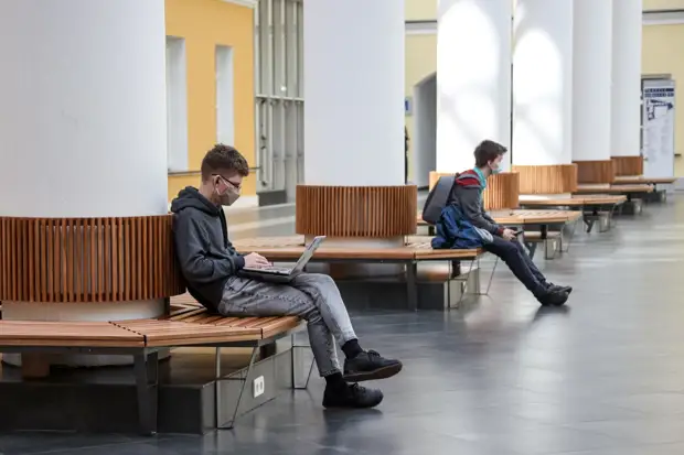 Поступить в вуз не вставая с дивана: в Самарской области университеты принимают документы онлайн