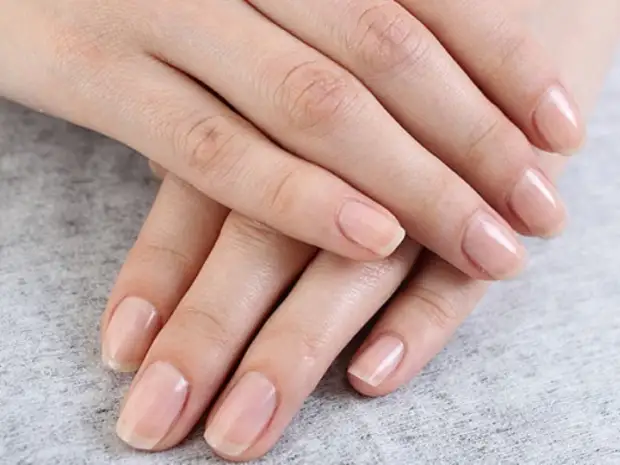 Стрижка ногтей по лунному календарю в апреле 2022 года