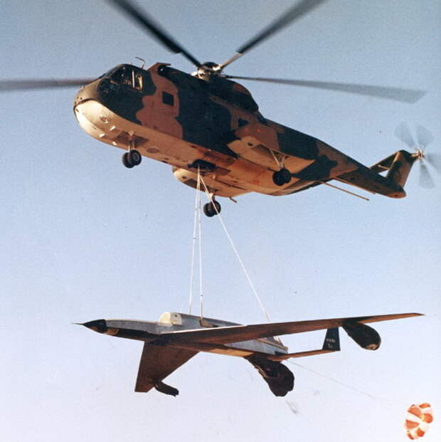 Беспилотный высотный разведчик Teledyne-Ryan AQM-91 Compass Arrow на испытаниях, 1969 год - Ещё не триумф, но успех | Warspot.ru