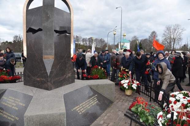 В Ленобласти сегодня отмечают День памяти подвига ленинградских ликвидаторов чернобыльской катастрофы