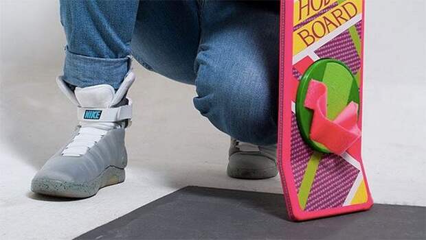 Кроссовки с автошнуровкой Nike Mag.