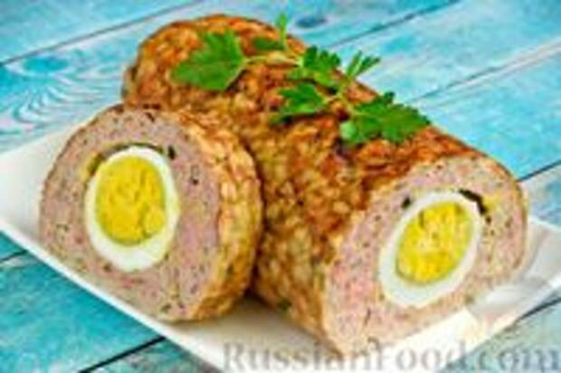 Фото к рецепту: Мясной рулет с рисом и яйцами