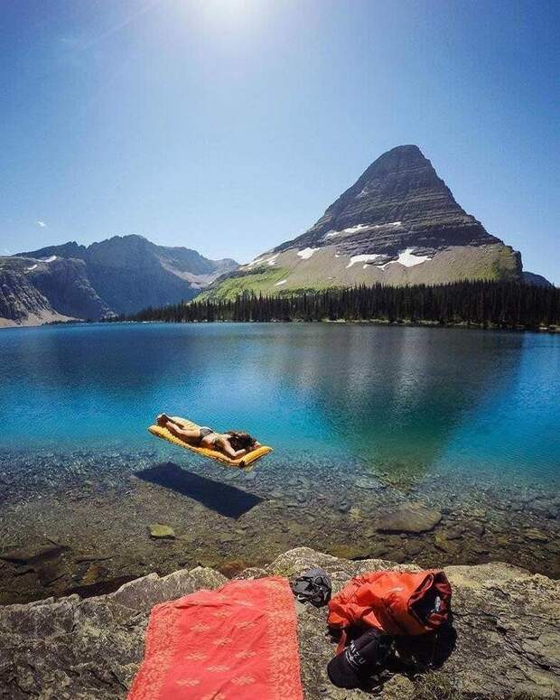 2. "Думаю, что уже знаю, куда поеду в следующий отпуск". Озеро в национальном парке Глейшер (США) без фотошопа, вы не поверите, места, природа, реальность, удивительные, чудеса