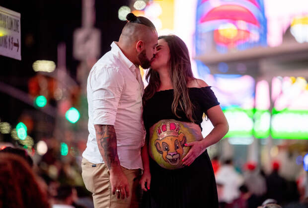 «Обязательно вернусь за вторым» Россиянки массово едут рожать за границу ради паспортов и хорошей медицины. Как устроен этот рынок?