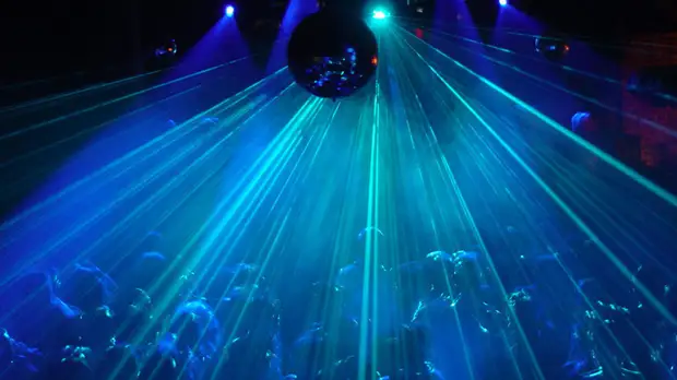 В Москве продолжат проводить проверки кафе и ночных клубов