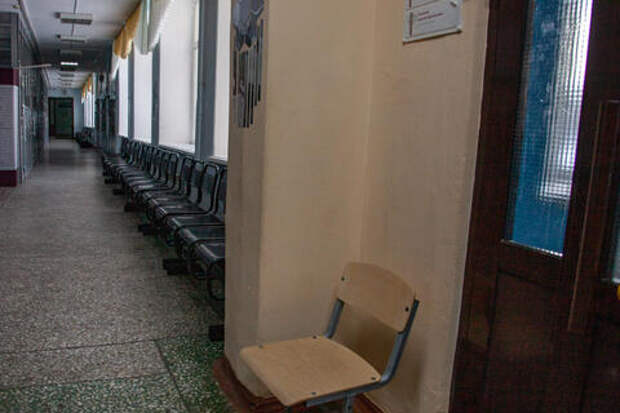 Крыша разобрана, здание затоплено: на Кубани школа пострадала из‑за недобросовестного подрядчика