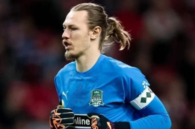 Вратарь Сафонов вернулся к тренировкам в ПСЖ после перелома руки