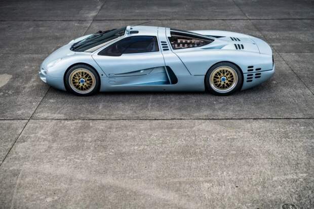 Isdera Commendatore — один из самых невероятных суперкаров 90-х 