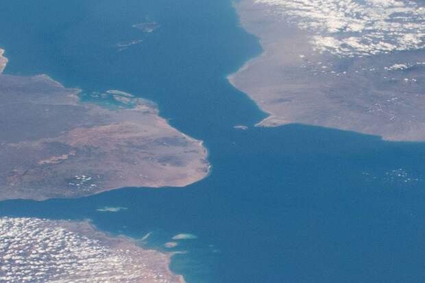 Иран пригрозил США перекрыть еще один пролив