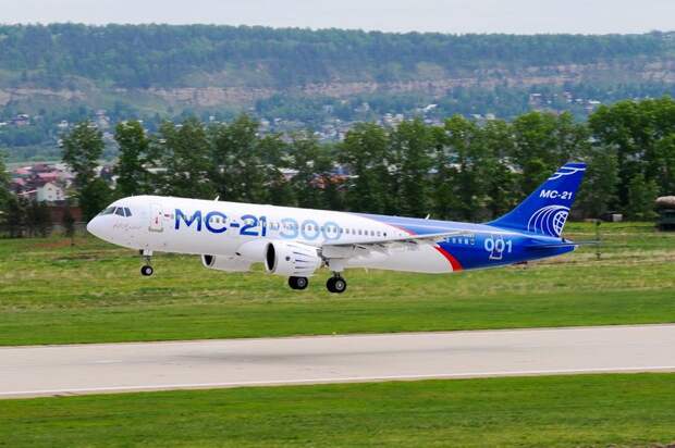 Новый российский пассажирский самолет Иркут МС-21: какой он внутри