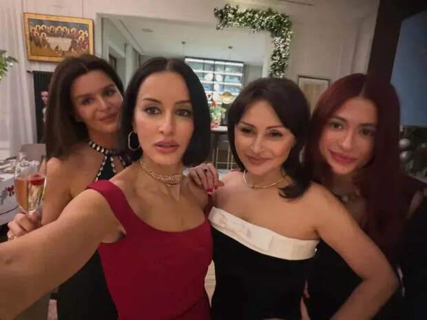 Тина Канделаки с семьёй