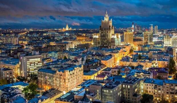 Собянин: Более 26 тыс. приборов наружного освещения установят в этом году