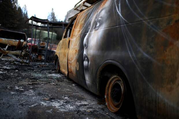 Граффити в сожженном городе Парадайз