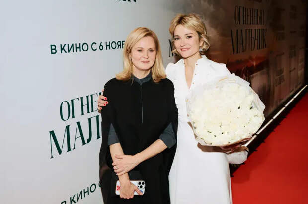 Анна и Надежда Михалкова