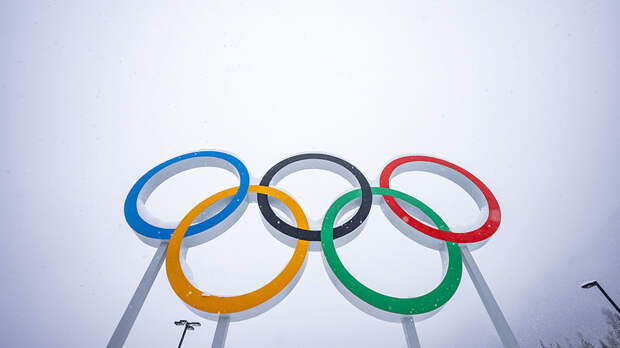 Шорт-трекист Ейбог: в Олимпийской деревне многие болеют, какой-то необычный вирус