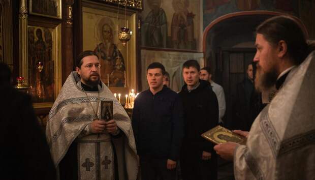 В церкви объяснили, почему старые иконы нельзя выбрасывать даже в ветхом состоянии