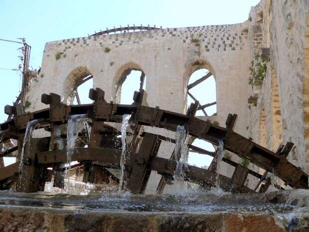 Водяные мельницы в городе Хама. Сирия