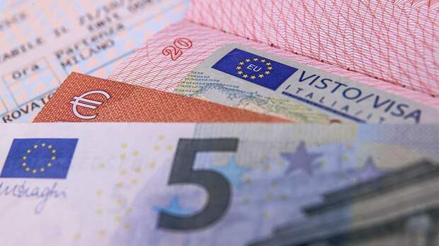 Страны ЕС смогут продолжить выдачу многократных шенгенов отдельным категориям россиян