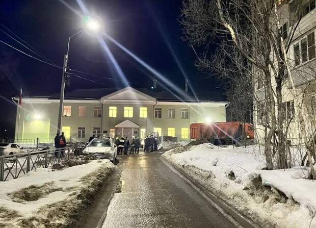 Обломки БПЛА обнаружили у гимназии №28 в Костроме, организована эвакуация