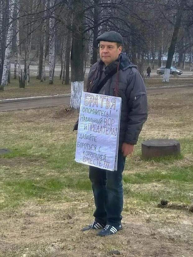 MRAYtuvkx70.jpg