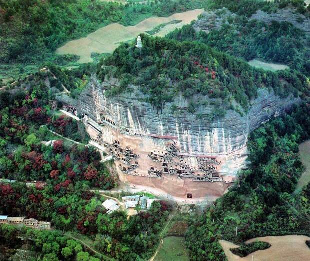 Гроты Майцзишань Maijishan Grottoes 17 Гроты Майцзишань