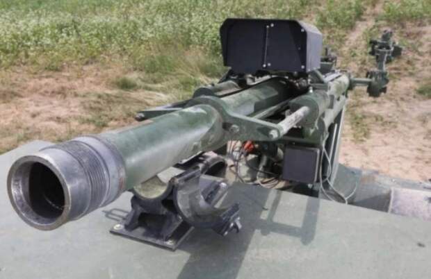 105-мм пушка Hawkeye обеспечивает улучшенное управление отдачей и стреляет снарядами на дальность до 11 500 метров, обеспечивая мощную и точную артиллерийскую поддержку. (Источник изображения Министерства обороны США)