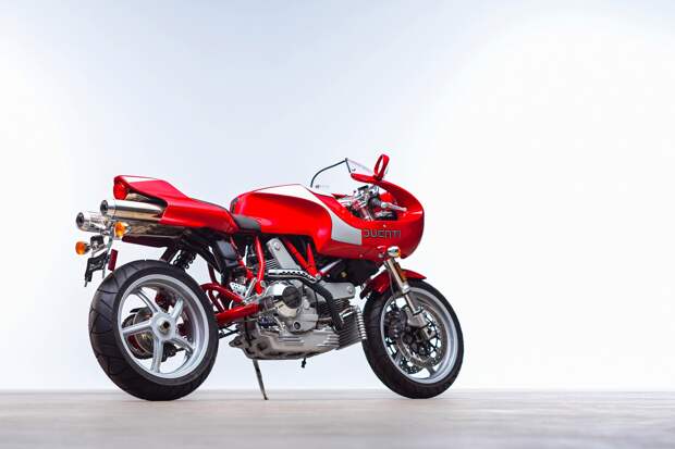 Редкий Ducati MH900e 2002 года с заводской упаковкой