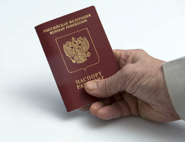 Чтобы обменять российский паспорт, надо пройти через ад: почему страдают граждане РФ в Приднестровье