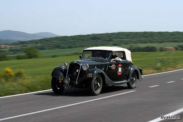 Mille Miglia легендарный авто пробег ретро автомобилей в Италии Mille Miglia легендарный авто пробег ретро автомобилей в Италии