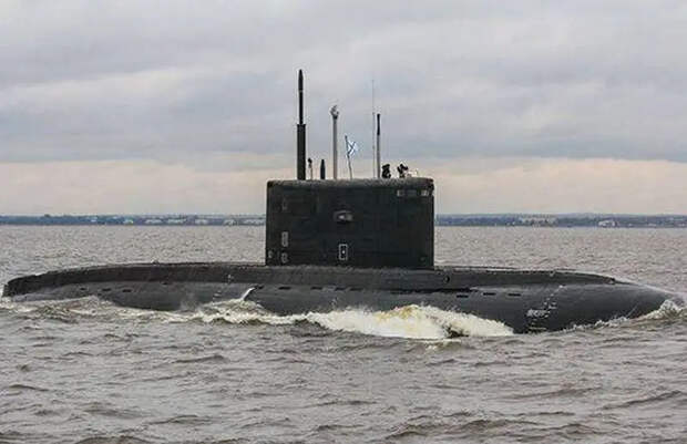 Источник назвал сроки возвращения в строй поврежденной в ходе ракетной атаки ВСУ ДЭПЛ «Ростов-на-Дону»