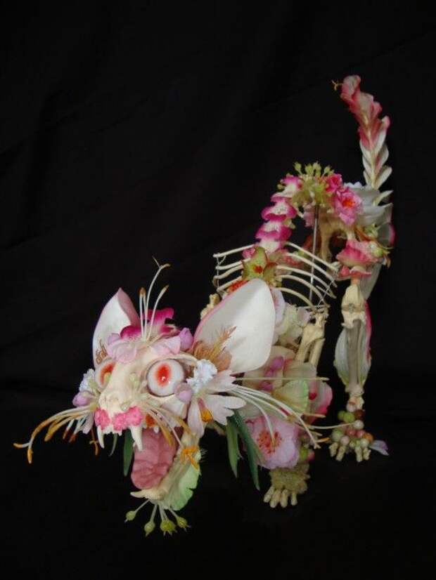 Скелеты из цветов (7 фотографий), photo:2