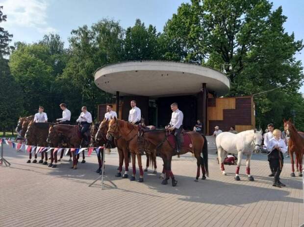 Выступление наездников/фото ЗБ
