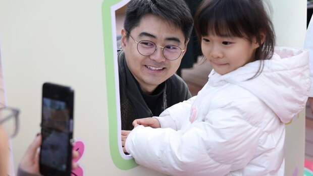 «Комната отца и ребенка»: Концепция ухода за младенцем в китайских семьях претерпевает глубокие трансформации