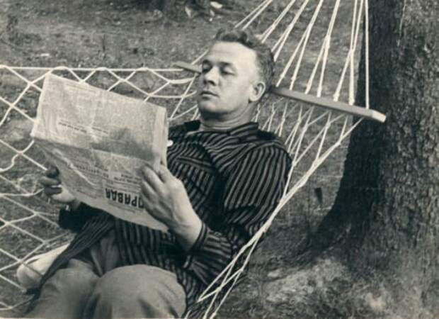 Сергей Лемешев на даче, 1940-е гг. | Фото: kino-teatr.ru Сергей Лемешев на даче, 1940-е гг. | Фото: kino-teatr.ru