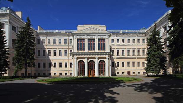 Дворцы императорских фаворитов
